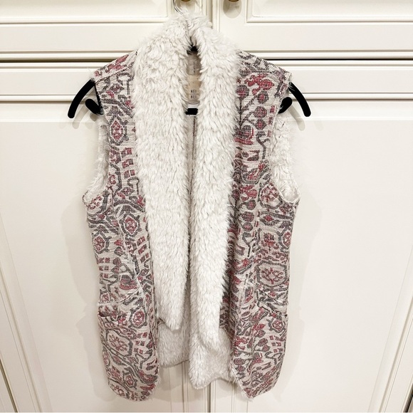 𝅺Anthropologie Hei Hei Women’s Faux Sherpa Jacquard Vest Southwestern Pattern S - Picture 3 of 10